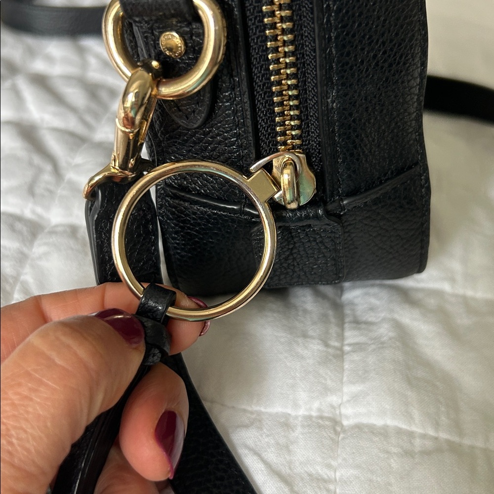 Coach Pebbled Black Leather Crossbody Camera Bag. - Picture 6 of 8